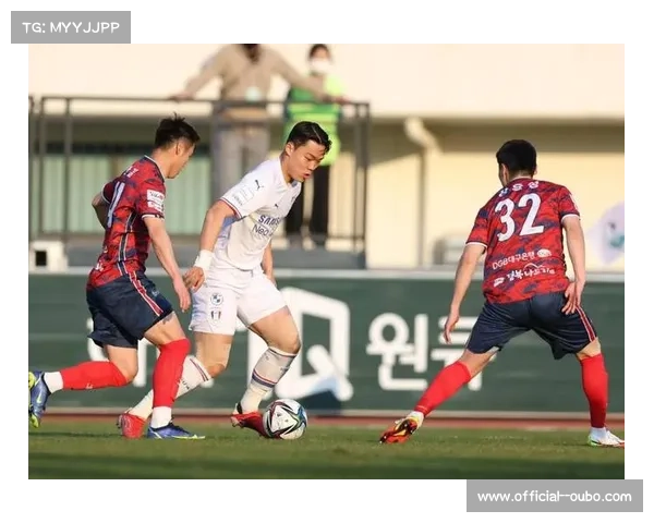 全北现代主场迎战FC首尔领头羊与反弹之师的K联赛巅峰对决 全北现代主场迎战FC首尔领头羊与反弹之师的K联赛巅峰对决