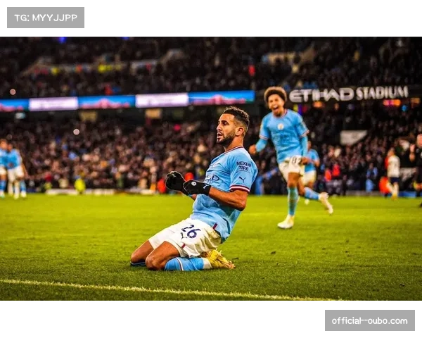 阿尔及利亚控球率占优难转化，马赫雷斯右路突破遭遇乌拉圭密集防守